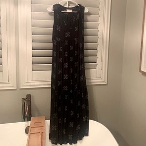 Black maxi dress